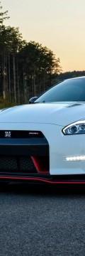 NISSAN Поколение
 GT R I Restyling Nismo 3.8 AT (599hp) 4WD Технические характеристики
