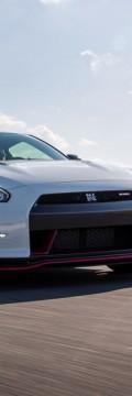 NISSAN Поколение
 GT R I Restyling Nismo 3.8 AT (599hp) 4WD Технические характеристики
